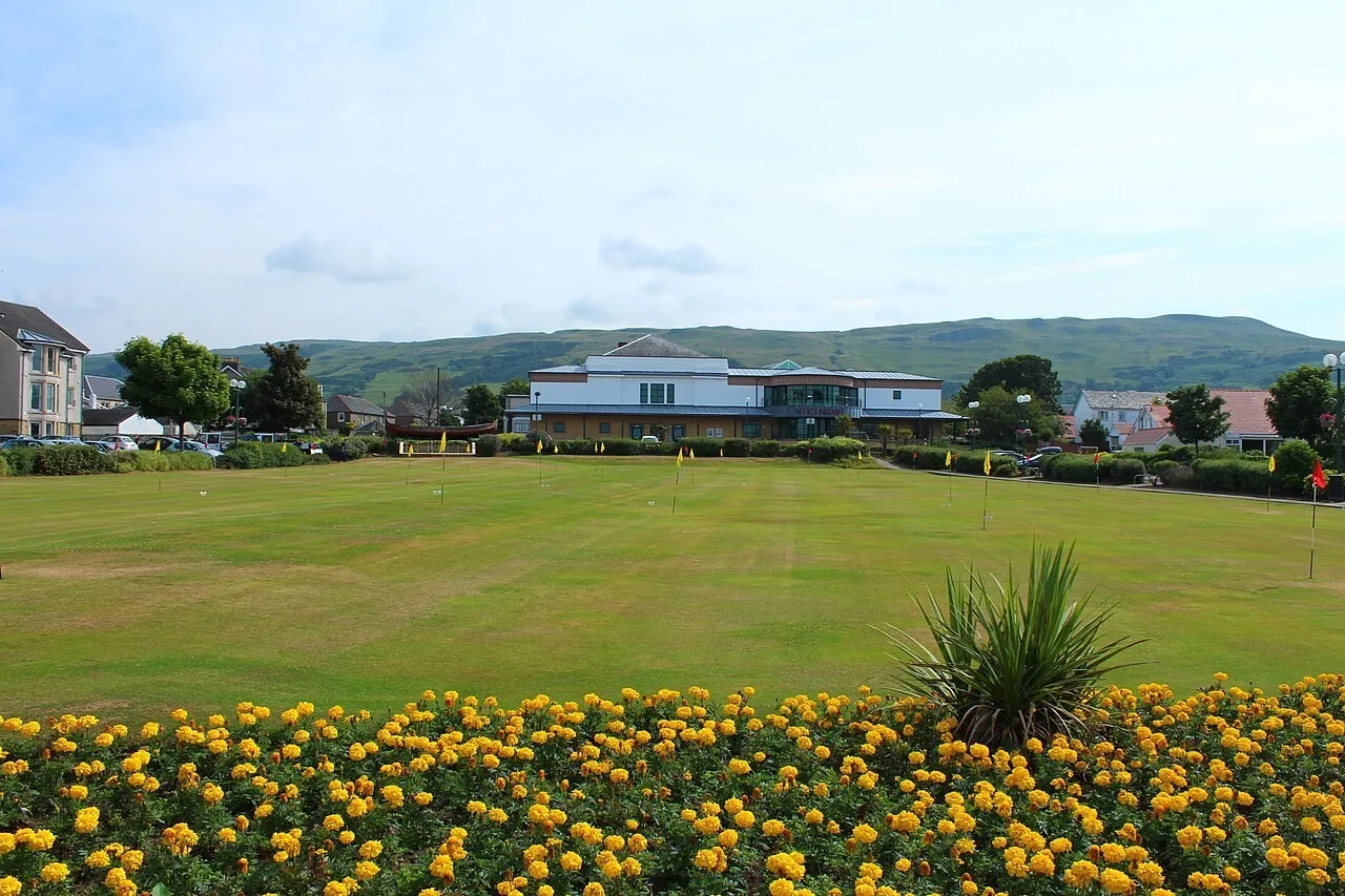 Vikingar! building across the grounds at Barrfields in Largs