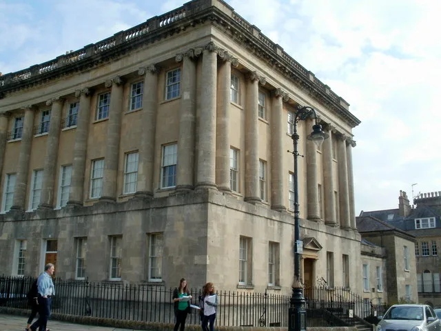 The Georgian façade of No.1 Royal Crescent on a street corner
