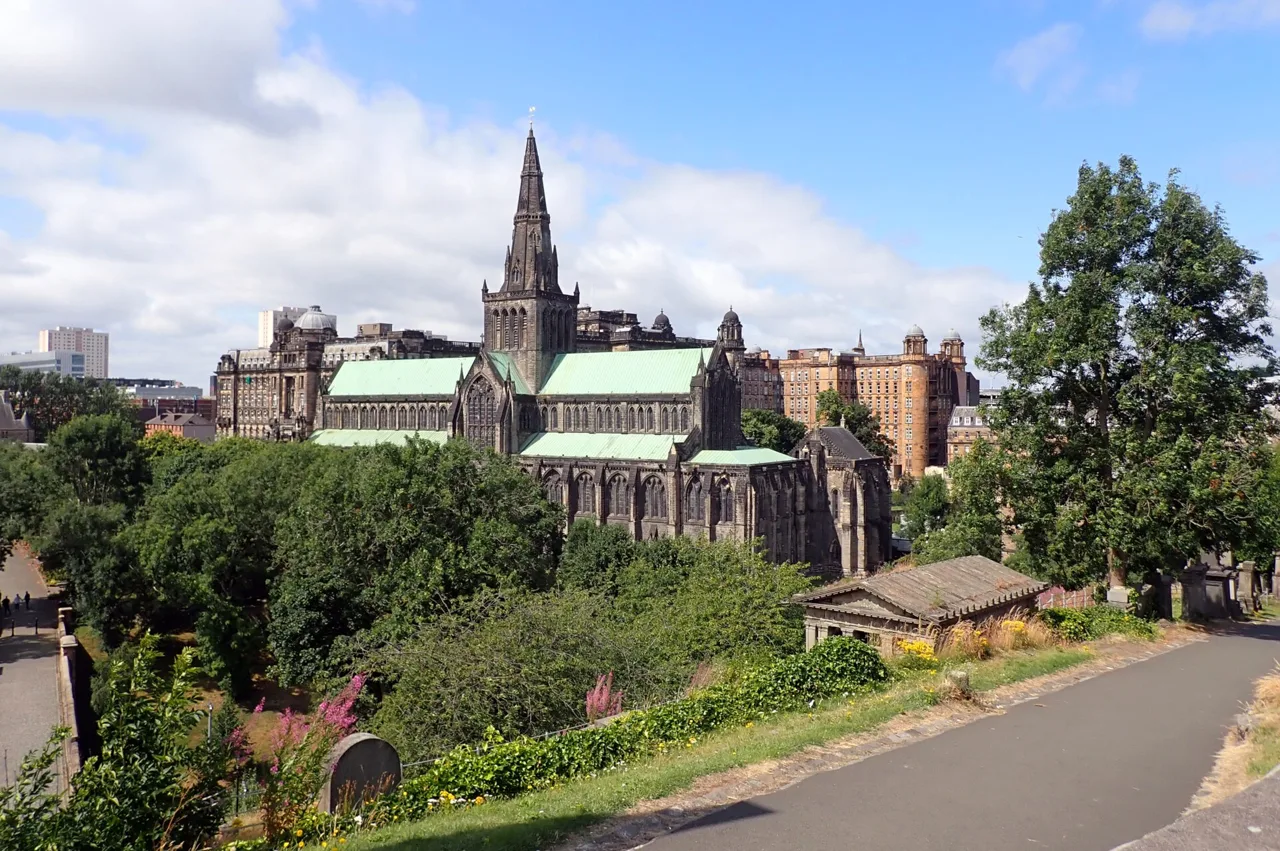 Glasgow Cathedral’s roof and spire seen from the Necropolis hillside