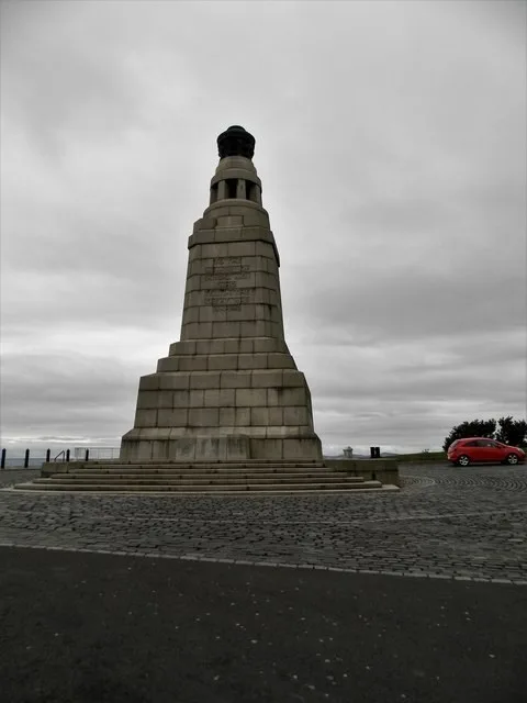 War memorial on Dundee Law