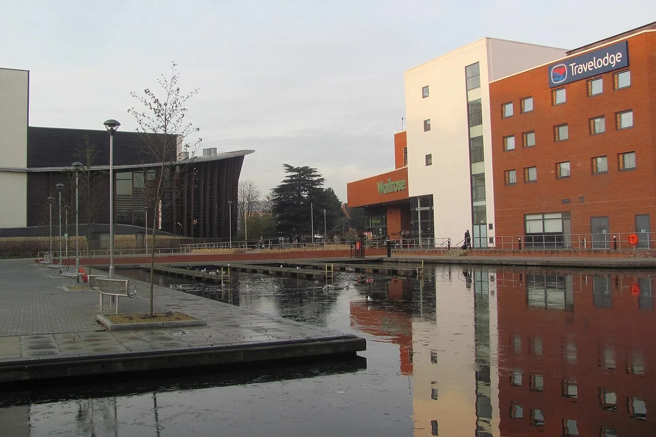Aylesbury canal basin