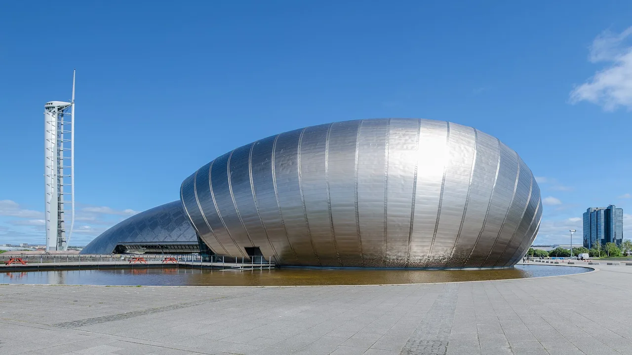 Glasgow Science Centre’s curved silver building and tower at Pacific Quay