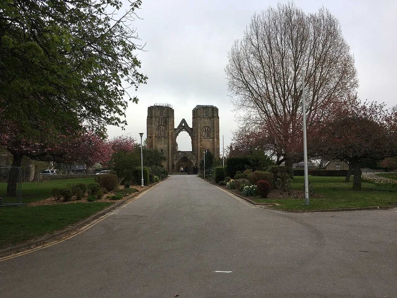 Path through Cooper Park towards Elgin Cathedral