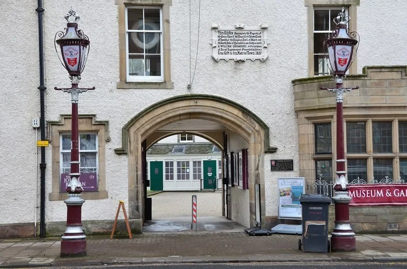 Archive exterior of the Chambers Institution containing the separate John Buchan Story entrance