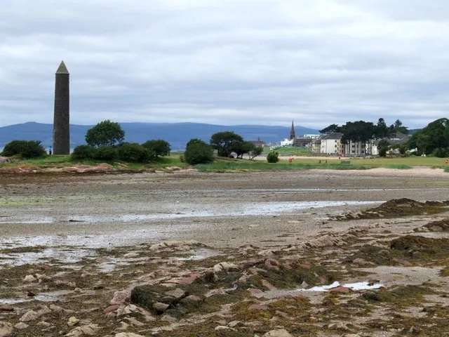The Pencil monument and shore south of central Largs