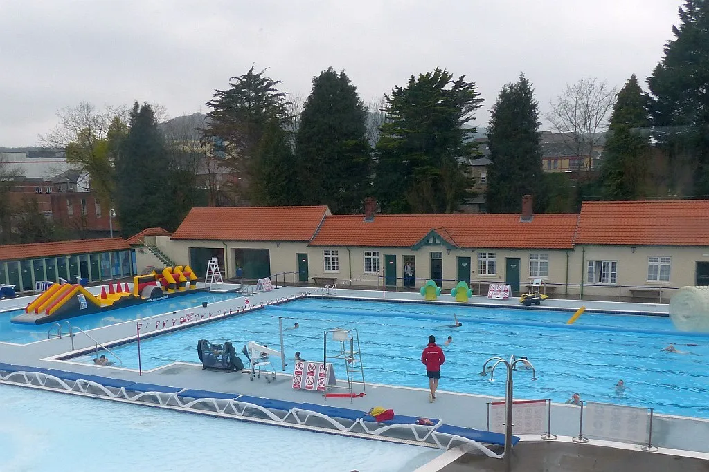 Lido Ponty in Ynysangharad War Memorial Park