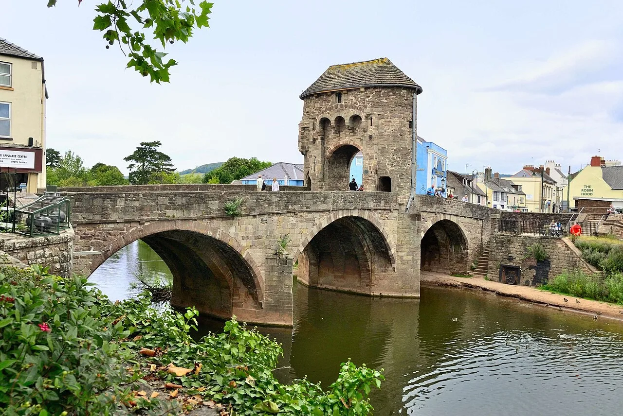 Monnow Bridge and its medieval gate over the river in Monmouth