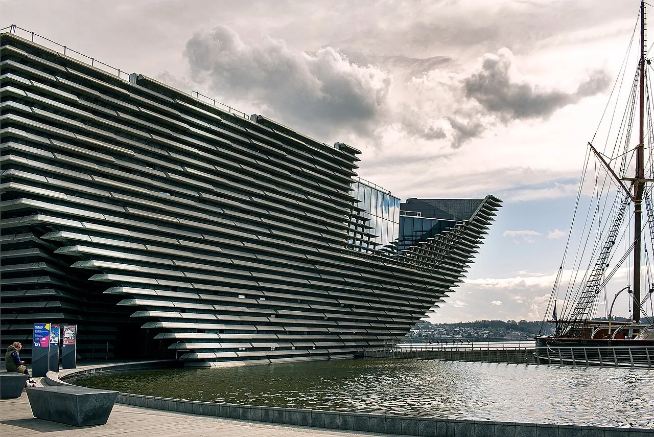 V&A Dundee beside the waterfront