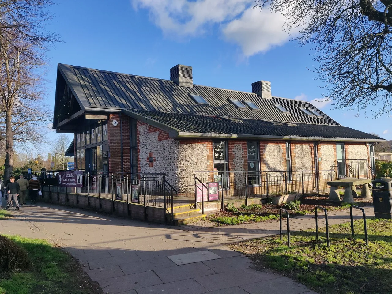 Timber-roofed Arundel Museum beside Mill Road
